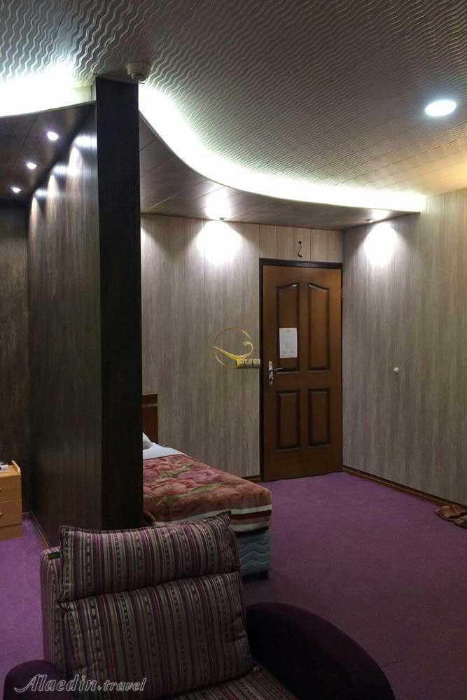 Single room of three star Amir Kabir Hotel in Abadan| Alaedin Travel