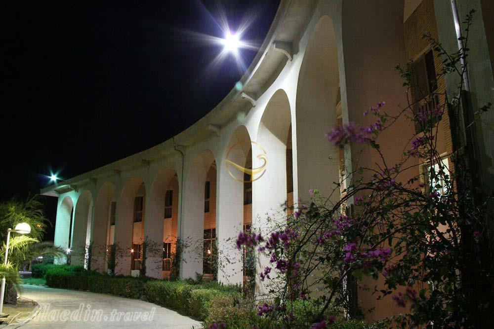 Facade of four star caravanserai Pars Hotel in Abadan| Alaedin Travel