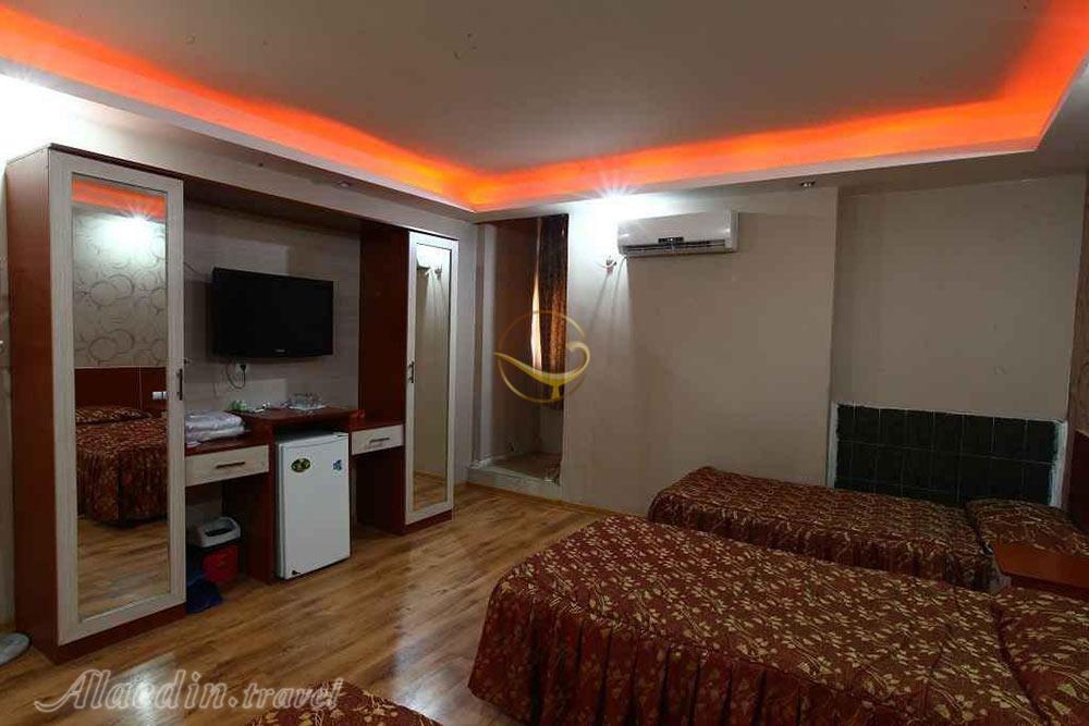 Twin room of Iran Hotel in Ahvaz| Alaedin Travel