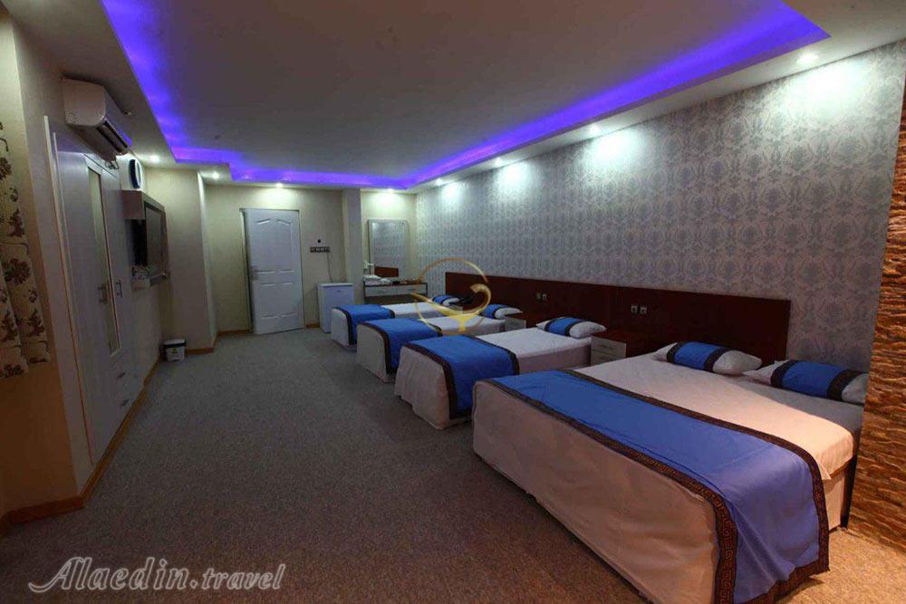 Quint room of Iran Hotel in Ahvaz| Alaedin Travel