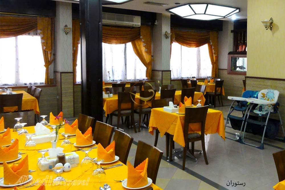 Restaurant of three star Oxin Hotel in Ahvaz| Alaedin Travel