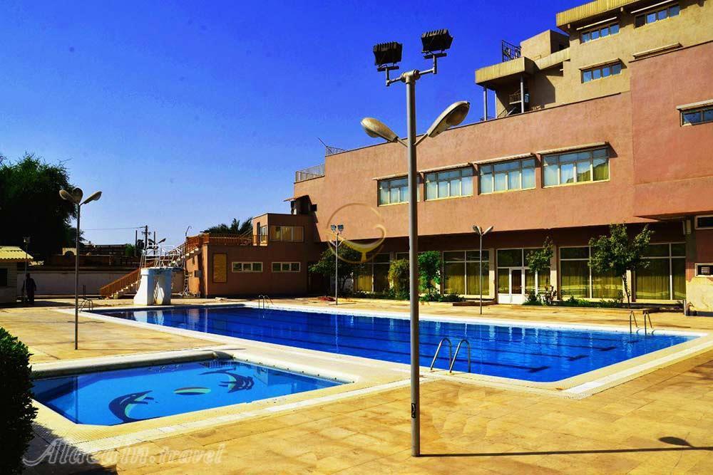 Swimming pool of five star Pars Hotel in Ahvaz| Alaedin Travel