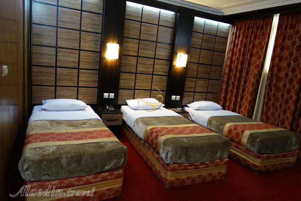 Triple room of three star Persia Hotel in Ahvaz| Alaedin Travel