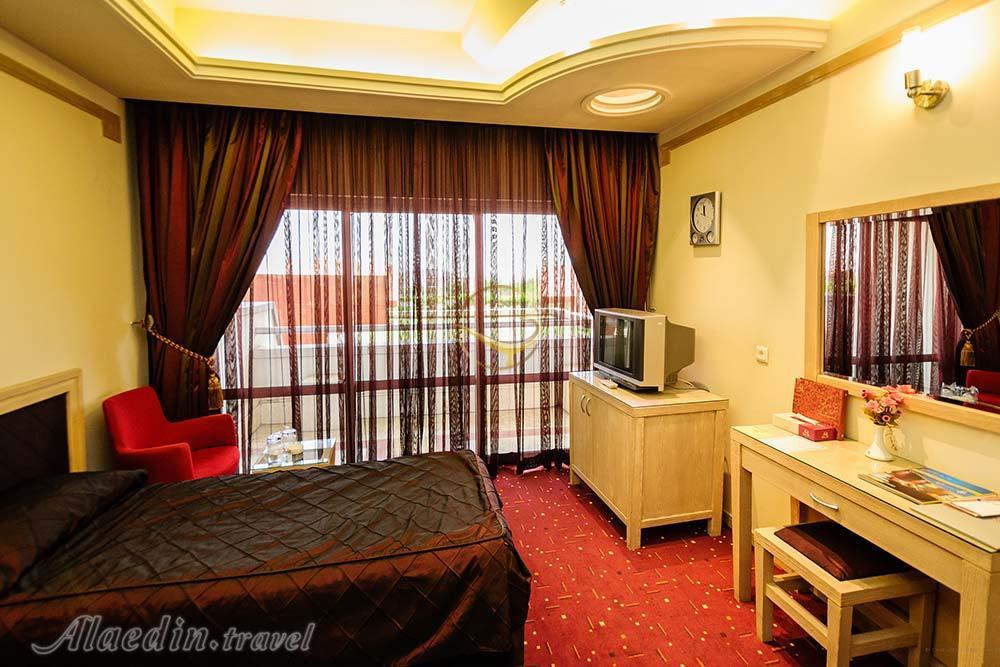 Rooms of five star Amir Kabir Hotel in Arak| Alaedin Travel