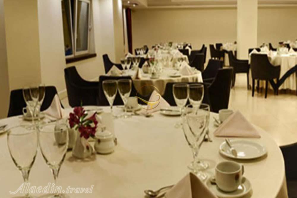 Restaurant of four star Arg-e-Jadid Hotel in Bam| Alaedin Travel