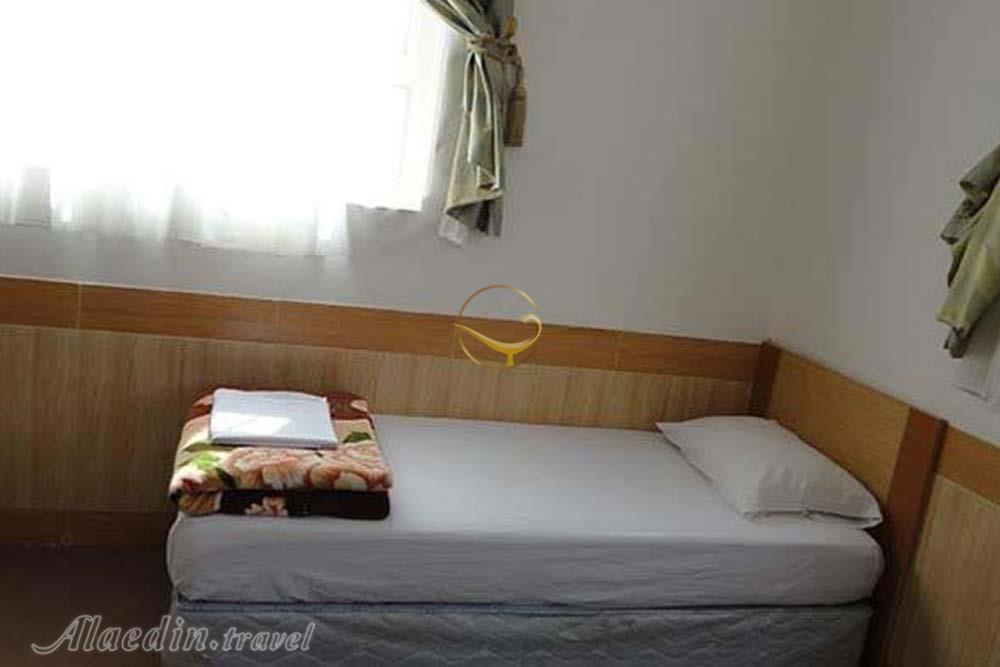 Single room of Qaem Hotel in Birjand| Alaedin Travel