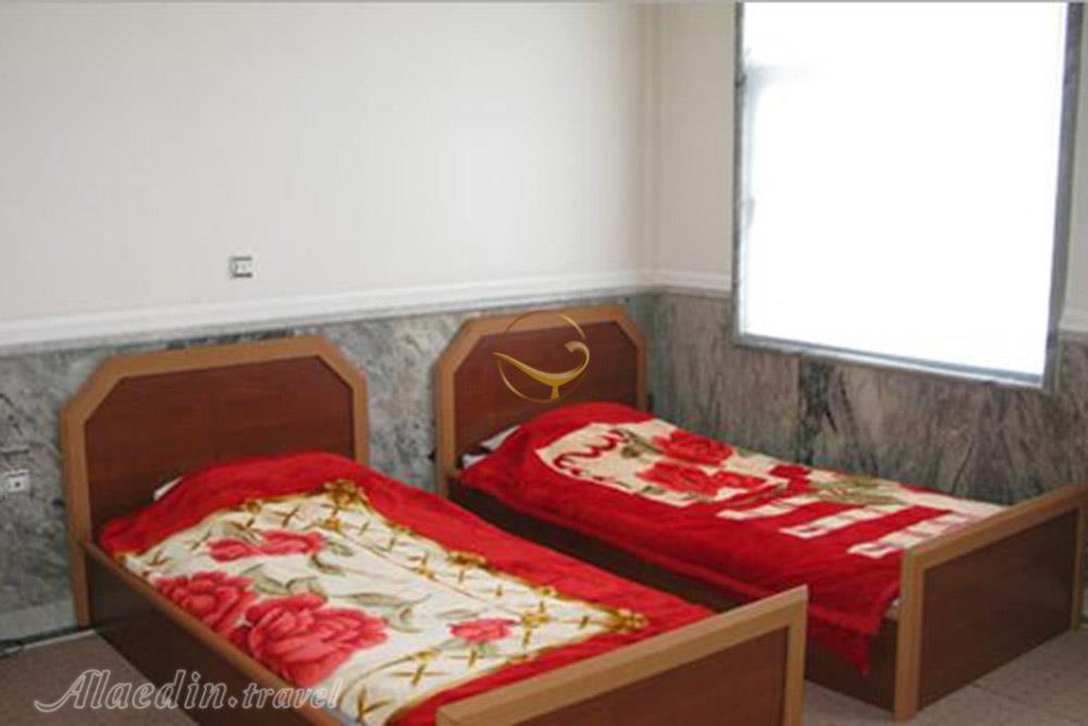 Twin room of three star Laleh Hotel in Bonab | Alaedin Travel