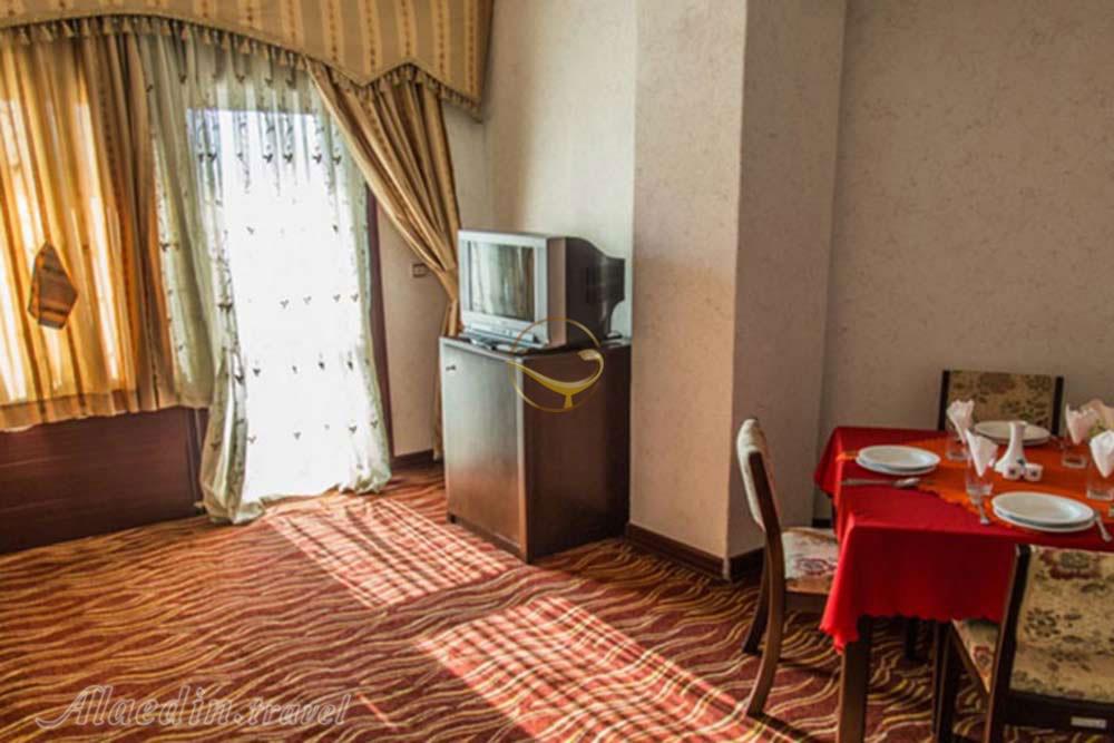 Suites of three star Delvar Hotel in Bushehr| Alaedin Travel