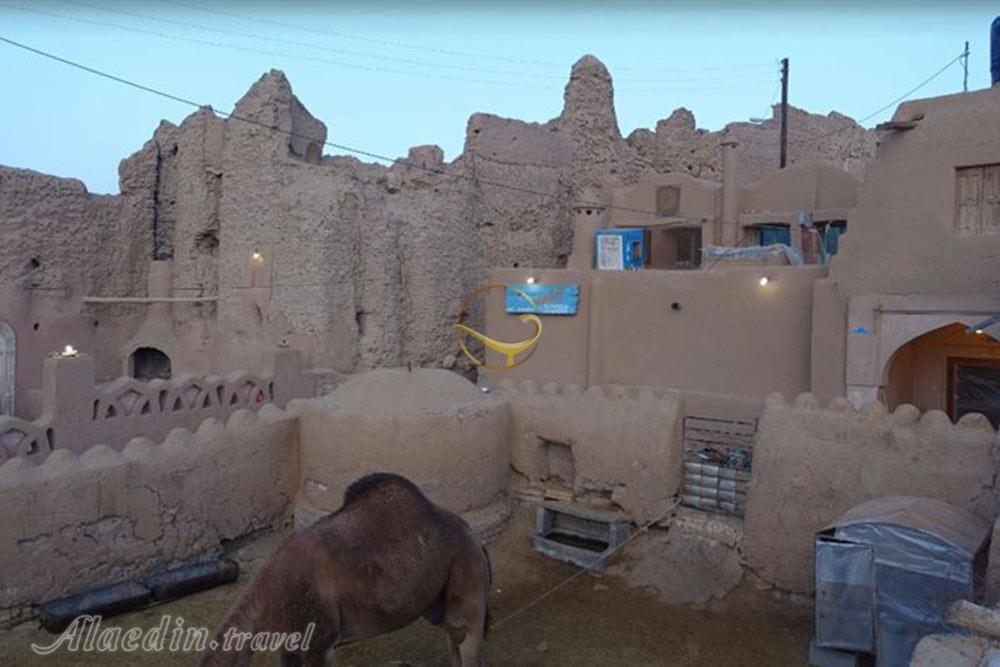 Facade of Maziar House Eco lodge in Mesr Desert| Alaedin Travel