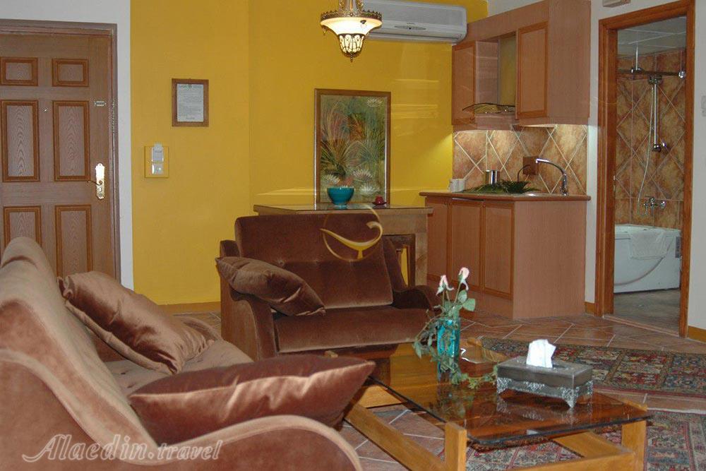 Living room of Chehel Panjereh Apartment Hotel in Isfahan| Alaedin Travel