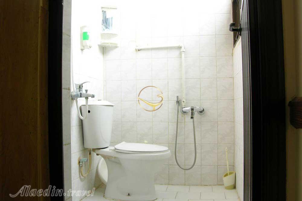 Rest room of Hakim Apartment Hotel in Isfahan| Alaedin Travel