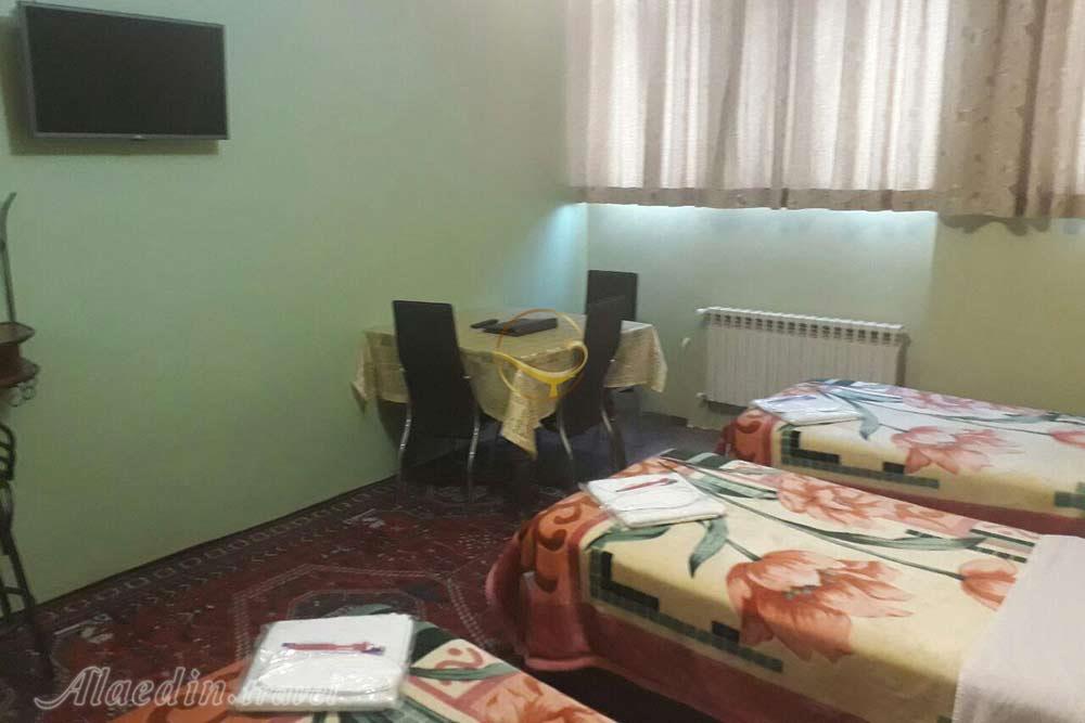 Triple room of Iran Hotel in Isfahan| Alaedin Travel