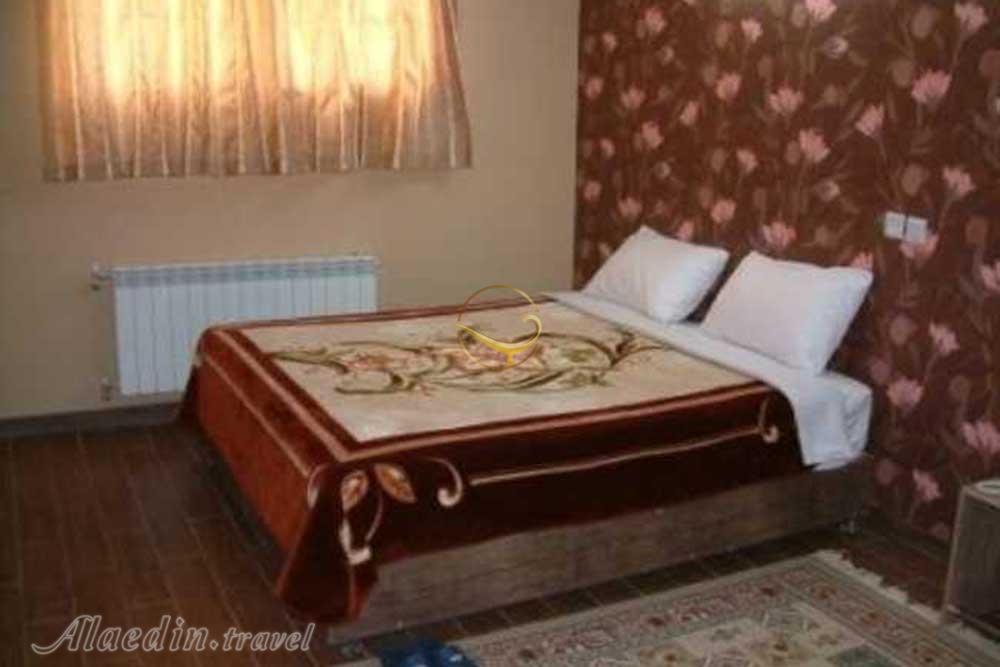 Double room of Jamshid Hotel in Isfahan| Alaedin Travel