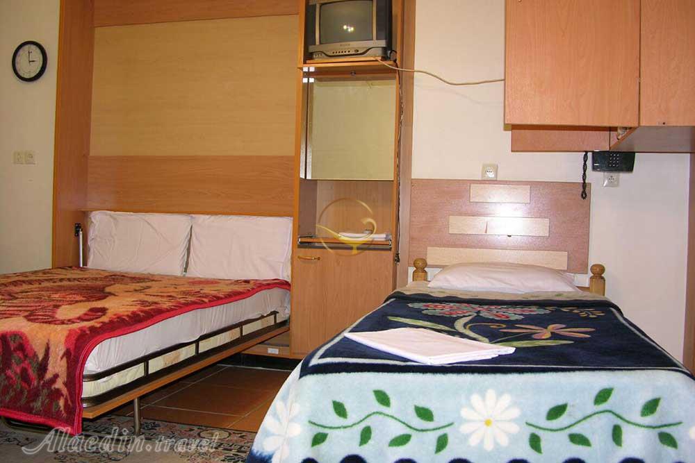 Triple room of Morvarid Hotel in Isfahan| Alaedin Travel