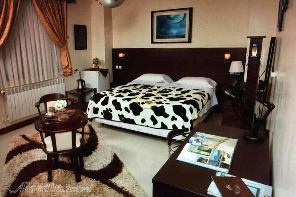 Double room of three star Part Hotel in Isfahan| Alaedin Travel