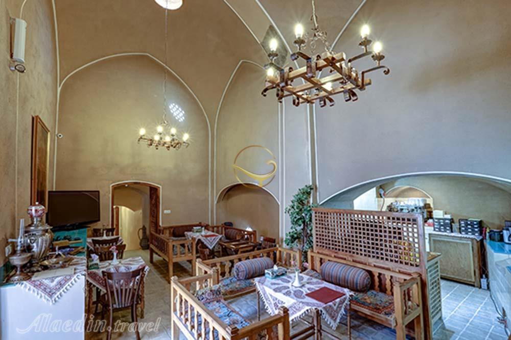 Tea house of four star Mahinestan Raheb Hotel in Kashan| Alaedin Travel