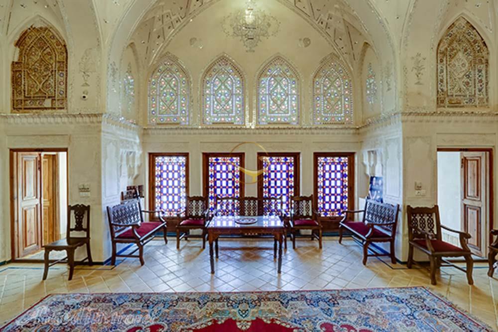 Lobby of four star Mahinestan Raheb Hotel in Kashan| Alaedin Travel