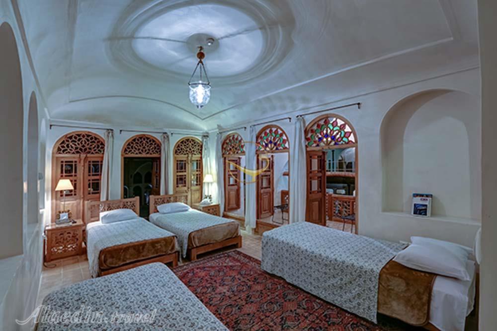 Quad room of four star Manouchehri House Hotel in Kashan| Alaedin Travel