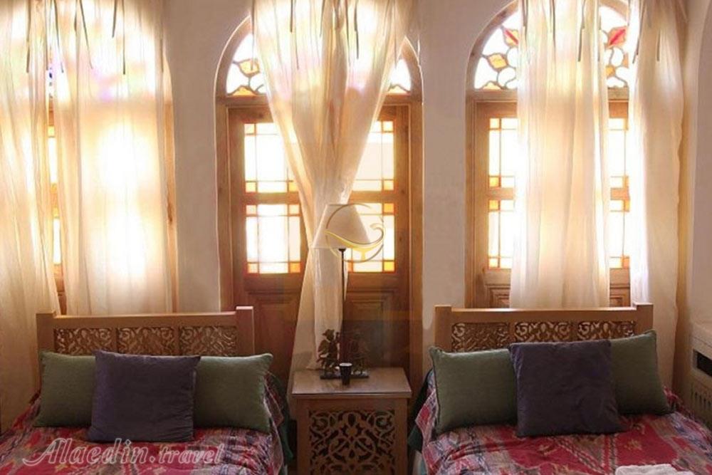 Twin room of Sayyah Hotel in Kashan| Alaedin Travel