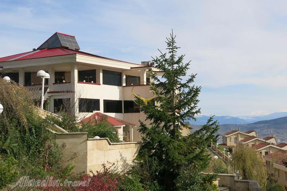 Facade of three star Baran-e-Sabz Hotel in Kelardasht| Alaedin Travel