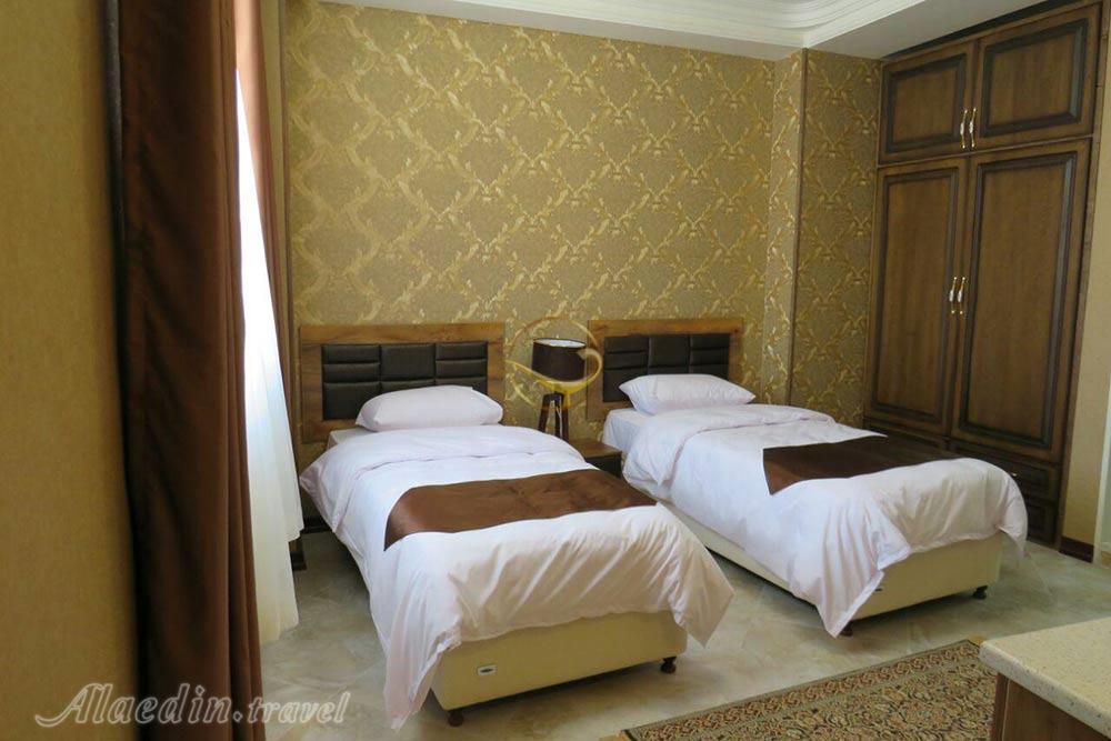 Twin room of three star Kourosh Apartment Hotel in Kermanshah| Alaedin Travel