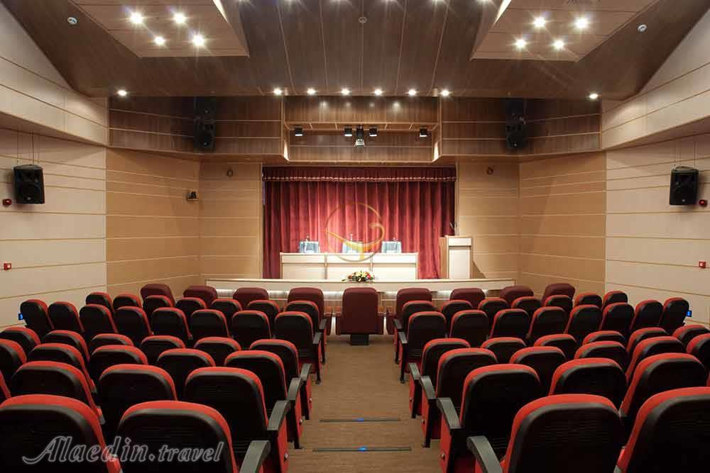 Conference hall of five star Parsian Hotel in Kermanshah| Alaedin Travel