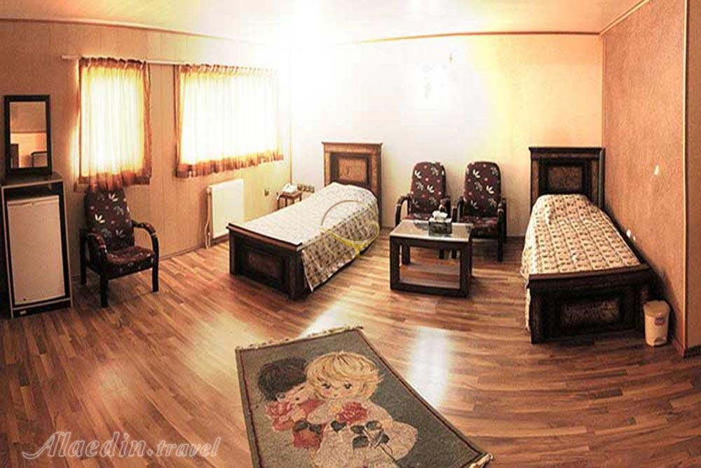 Twin room of Parnian Hotel in Khalkhal| Alaedin Travel