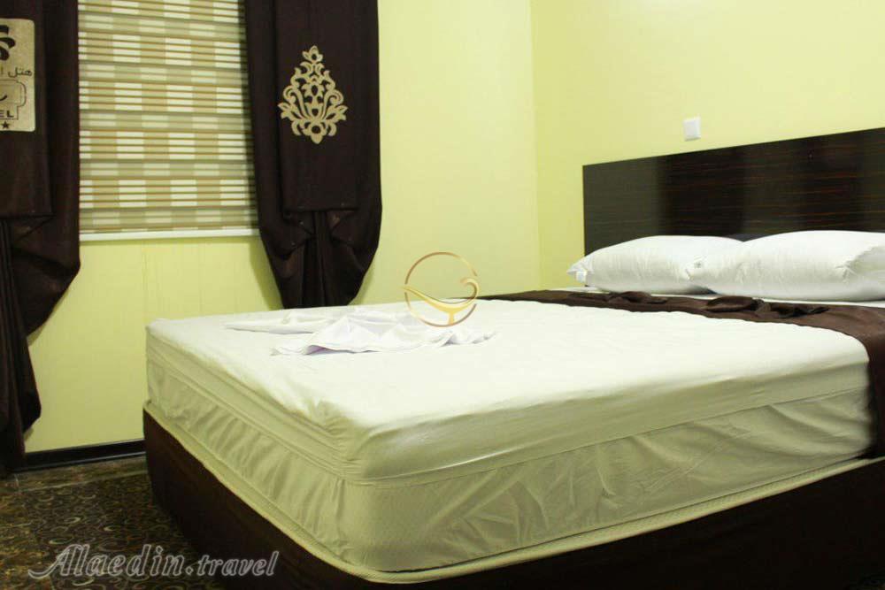 Double room of four star Emam Reza Hotel in Khomeyn| Alaedin Travel