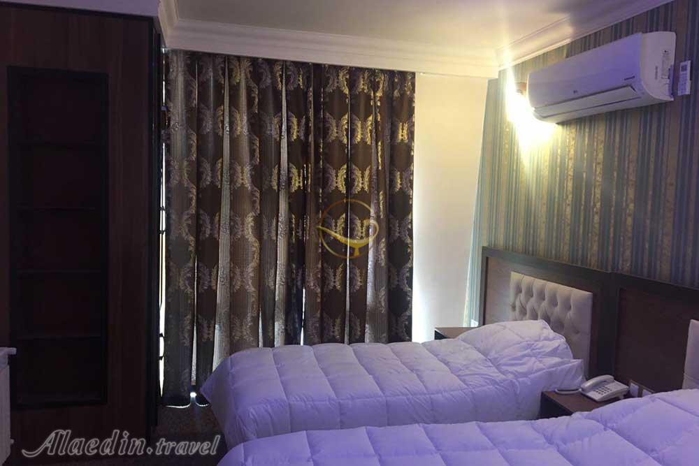 Twin room of four star Azadi Hotel in Khoramabad| Alaedin Travel