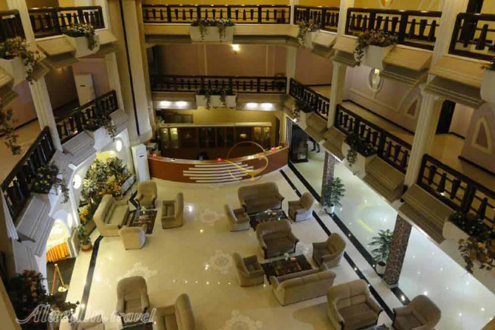 Lobby of four star Arian Hotel in Kish| Alaedin Travel