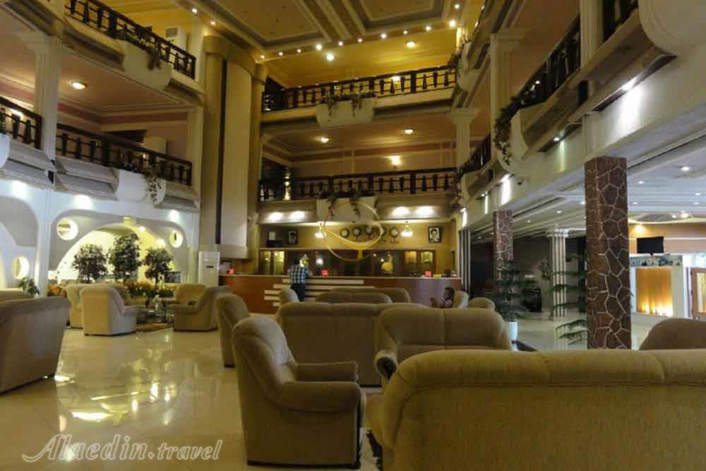 Lobby of four star Arian Hotel in Kish| Alaedin Travel