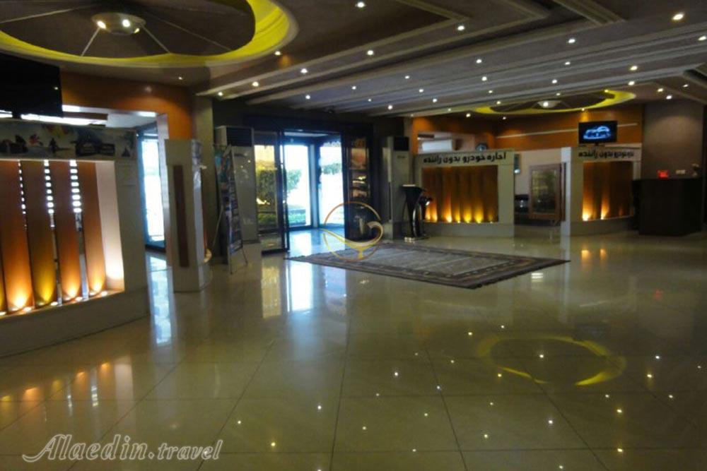 Lobby of four star Arian Hotel in Kish| Alaedin Travel