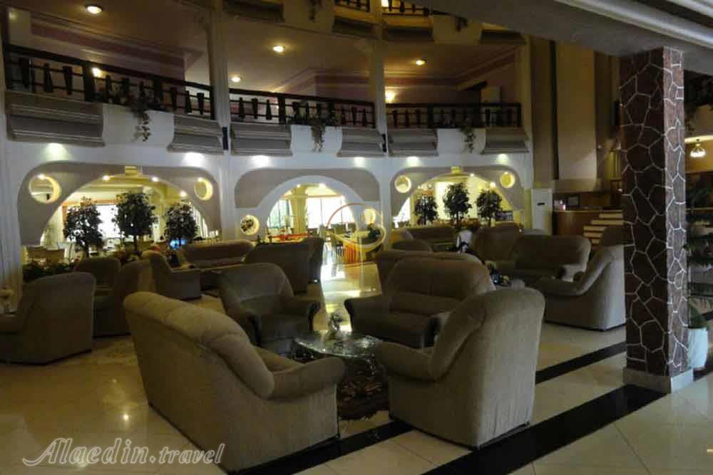 Lobby of four star Arian Hotel in Kish| Alaedin Travel