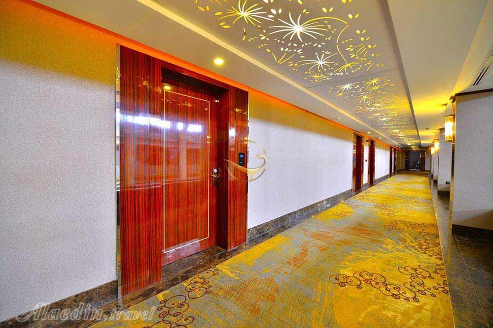 Corridor of five star Dariush Grand Hotel in Kish| Alaedin Travel