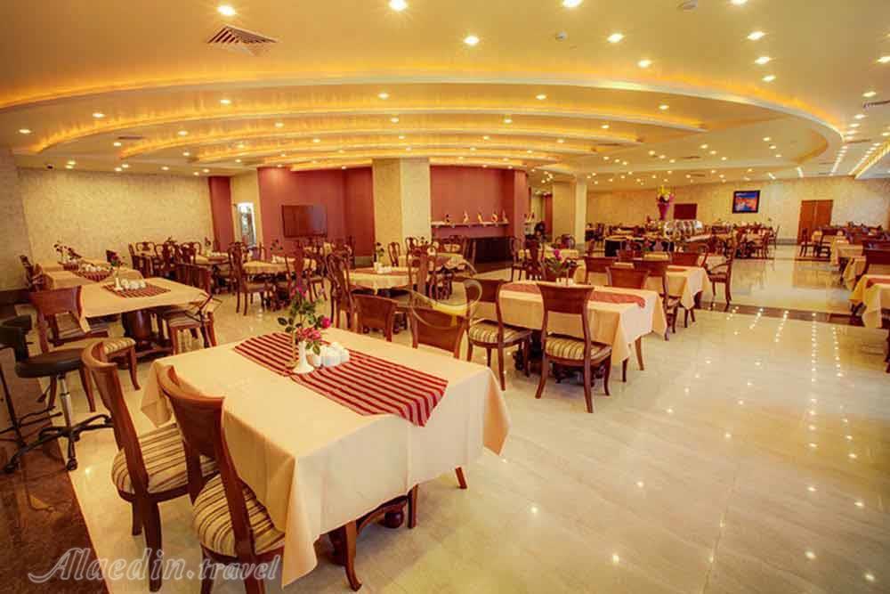 Restaurant of five star Iran Hotel in Kish| Alaedin Travel