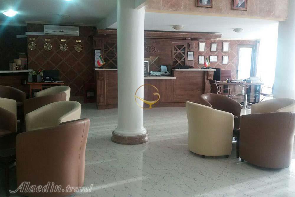 Lobby of three star Aghsa Hotel in Mahallat| Alaedin Travel