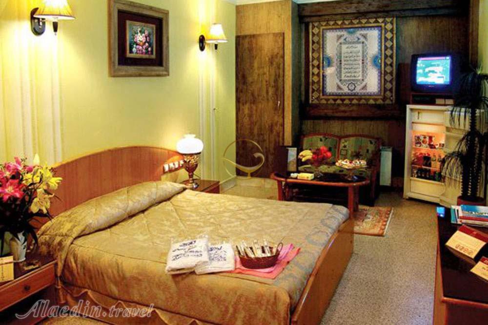 Double room of three star Ayan Hotel in Mashhad| Alaedin Travel