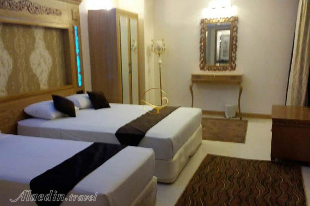 Triple room of three star Boshra Apartment Hotel in Mashhad| Alaedin Travel