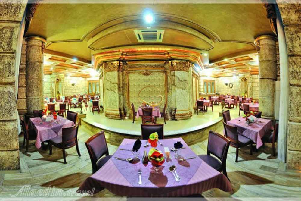 Restaurant of three star Mayamey Hotel in Mashhad| Alaedin Travel