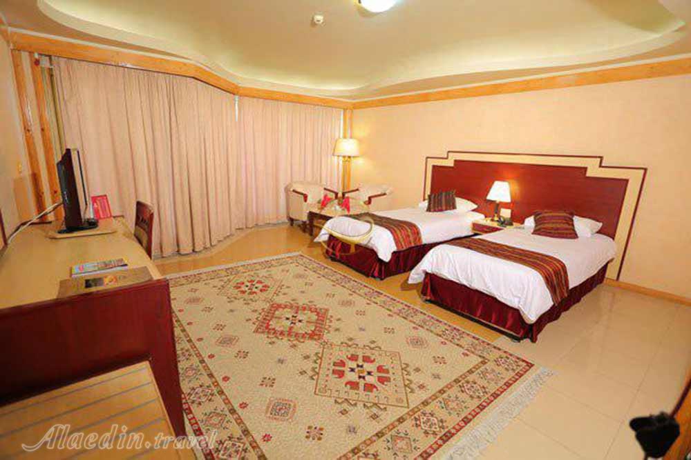 Double room of four star Parsian Tourist Toos Hotel in Mashhad| Alaedin Travel