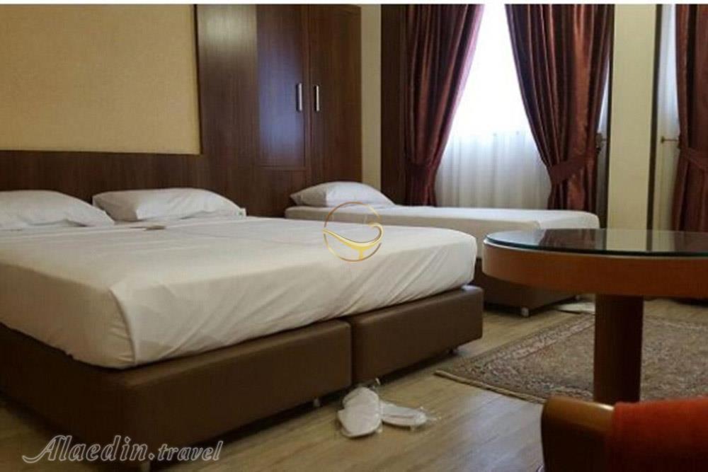 Triple room of three star Sahra Hotel in Mashhad| Alaedin Travel