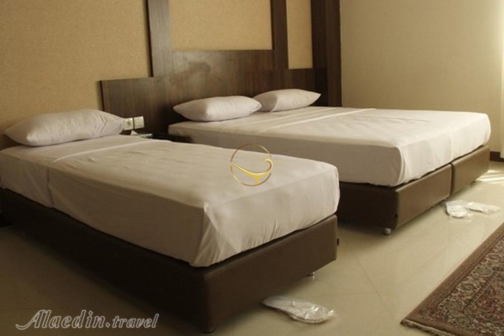 Triple room of three star Sahra Hotel in Mashhad| Alaedin Travel