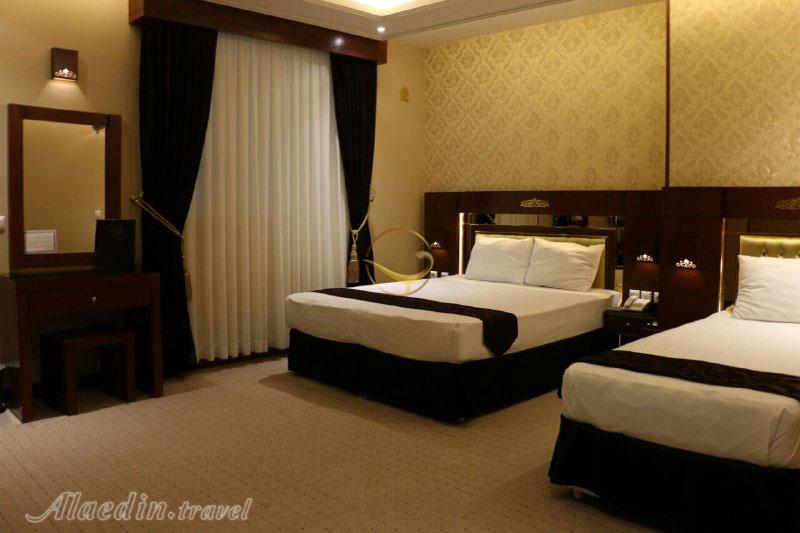 Triple room of four star Zaker Hotel in Mashhad| Alaedin Travel