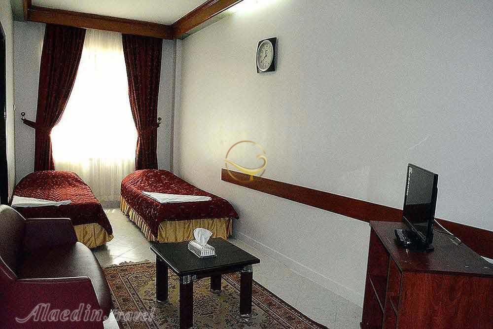 Twin room of three star Zeitoon Hotel in Mashhad| Alaedin Travel