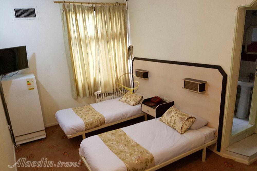 Twin room of Berenjian Hotel in Miandoab| Alaedin Travel