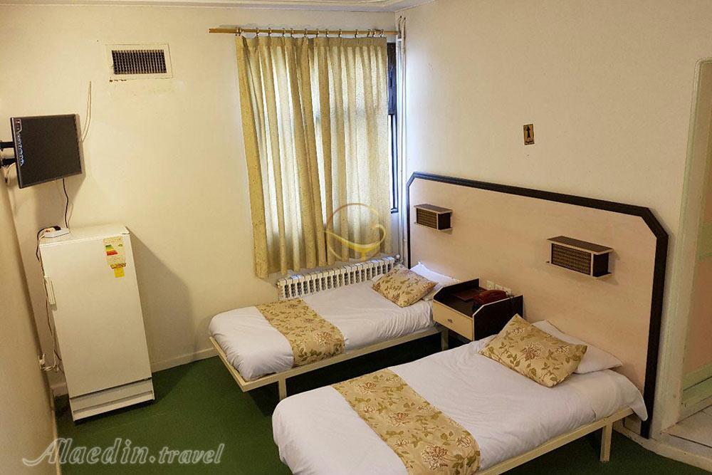 Twin room of Berenjian Hotel in Miandoab| Alaedin Travel