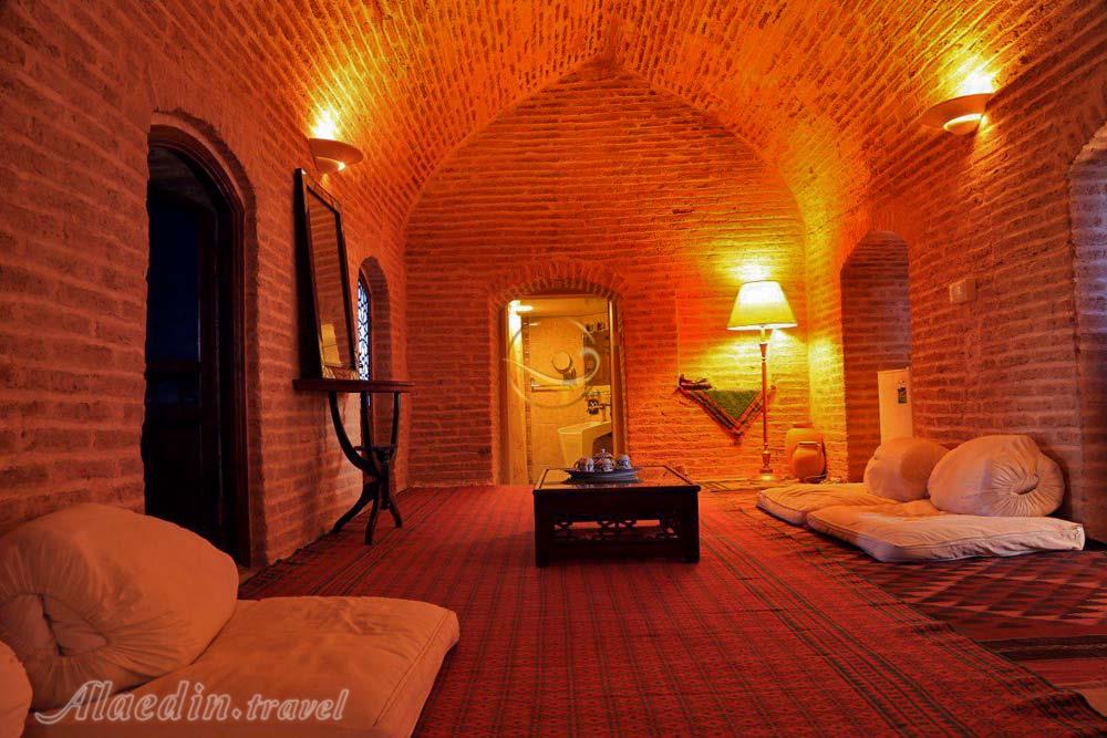 Rooms of three star Abbasi Caravanserai in Nain| Alaedin Travel