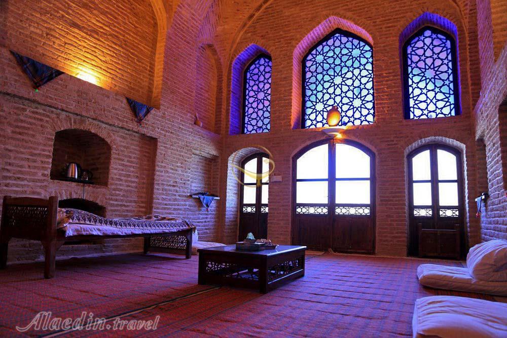 Rooms of three star Abbasi Caravanserai in Nain| Alaedin Travel