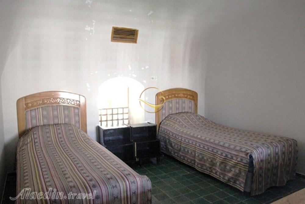 Twin room of Tourist Traditional Hotel in Nain| Alaedin Travel