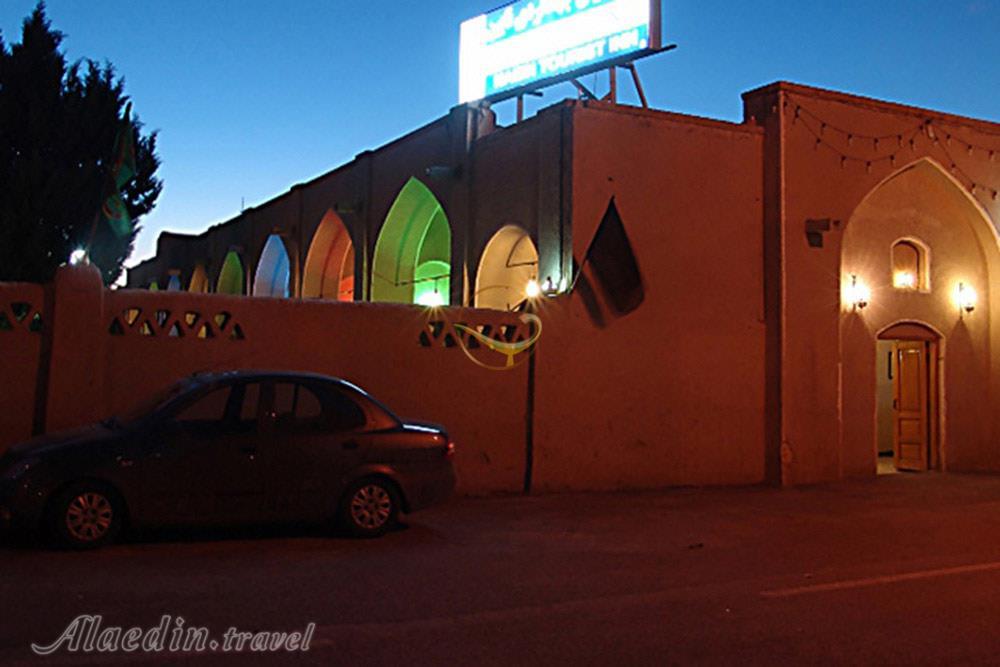 Facade of Tourist Traditional Hotel in Nain| Alaedin Travel